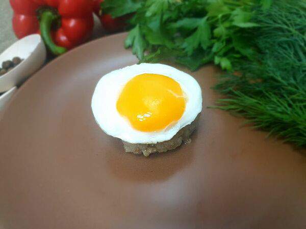 Ссср - Бифштекс с яйцом