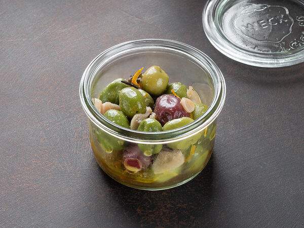 Wine & Pinsa - Маринованные оливки