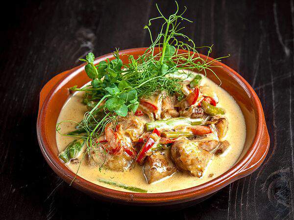 Территория - Бедро цыпленка в соусе по-малайски