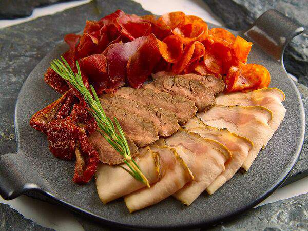 Lava Grill - Мясная антипасти