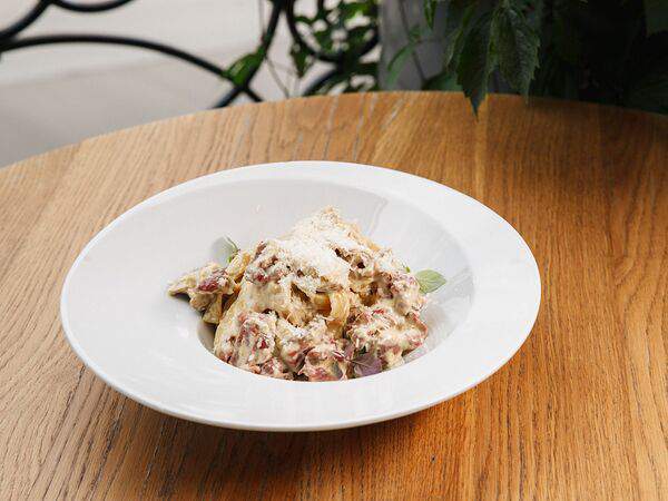 Ресторан Soho - Феттуччине Карбонара с коппой