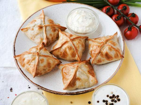 Yellow Cafe - Манты Бомба с бараниной