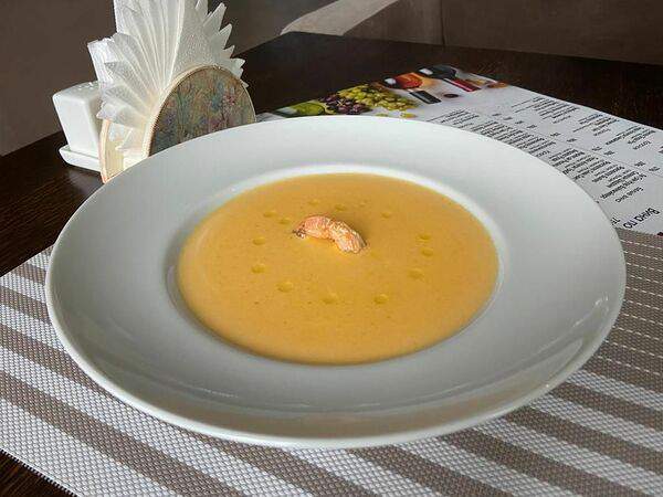 Tapadera - Крем-суп из тыквы с креветкой