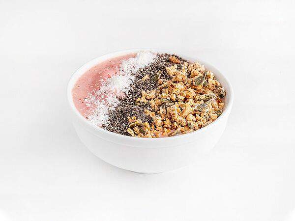 Om nom nom - Смузи боул клубничный