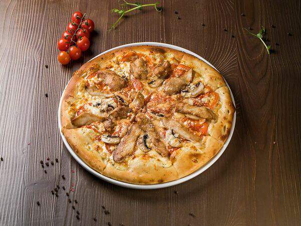 Маск - Пицца с цыплёнком и грибами