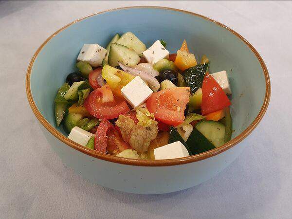 Салтанат сарайы - Салат Греческий с сыром Фета