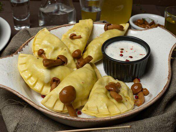 Хуторок - Вареники с картофелем и грибами