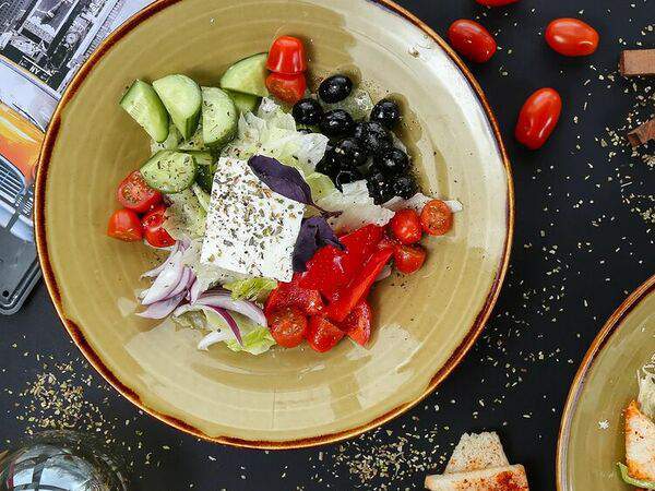 Rast Pub - Салат Греческий