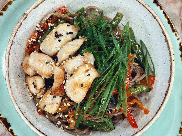 Chocolate lounge cafe - Соба с овощами Wok