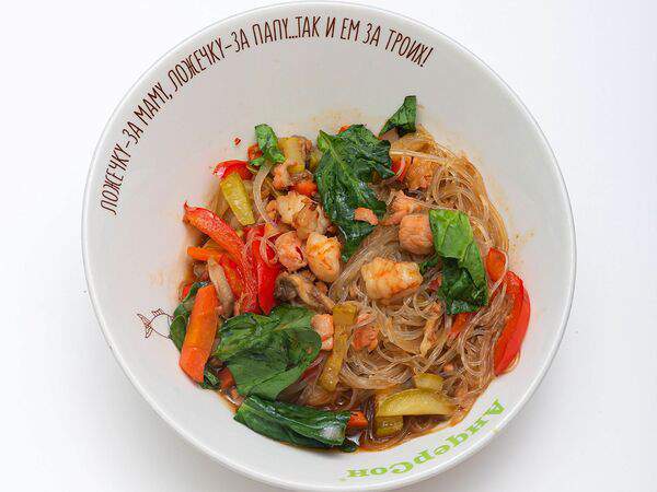 АндерСон - Стеклянная лапша фунчоза с креветками, лососем, овощами и вешенками в устричном соусе