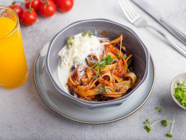 Apollo café - Паста с баклажанами