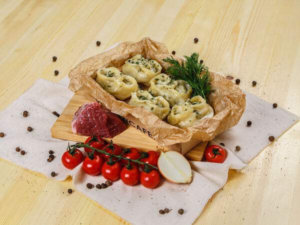 Yellow Cafe - Манты с телятиной