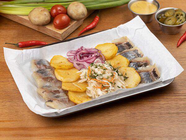 Ликерs - Сельдь атлантическая с обжаренным картофелем