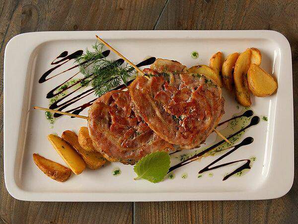 Hofo - Салтимбокка по-римски