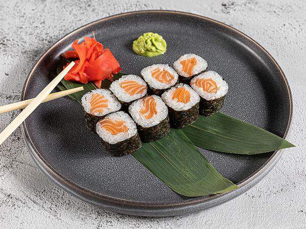 Yoshi Sushi & Mulino Pizza - Спайс ролл с лососем