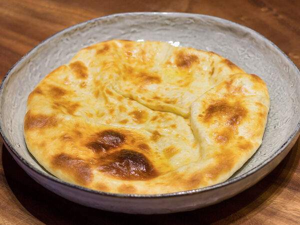 Сулугуни - Хачапури по-имеретински