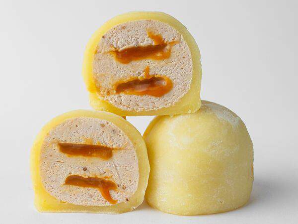 Bao mochi - Моти банан-соленая карамель