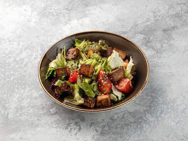 Espresso bike - Салат с жареным сыром Тофу