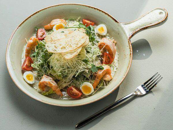 Food Tasty Cafe - Цезарь с креветками