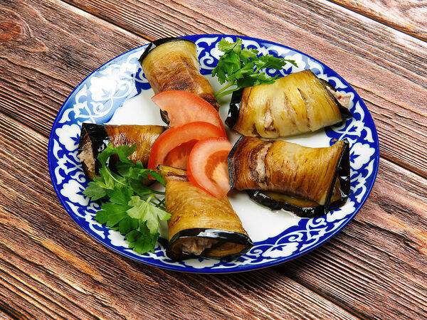 Кафе на Моисеенко - Баклажаны в ореховом соусе