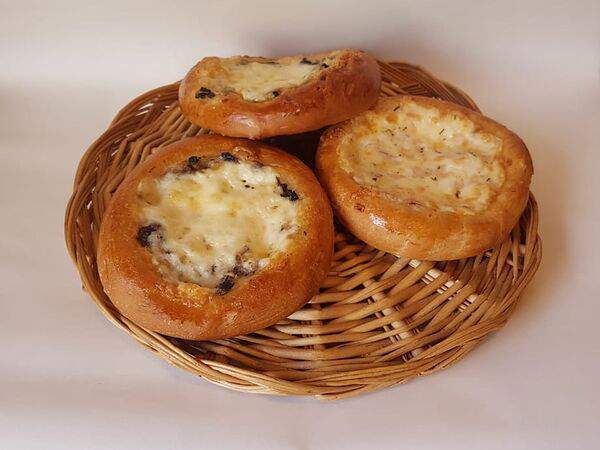 Хлебное место - Шанежка ветчина и сыр