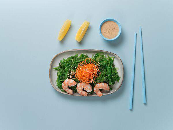 Rollwell - Салат чука с креветкой