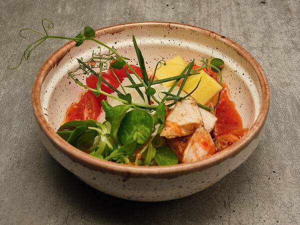 Останемся здесь - Поке с курицей