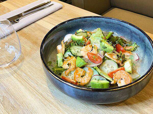 Агата - Креветки и авокадо с зеленью