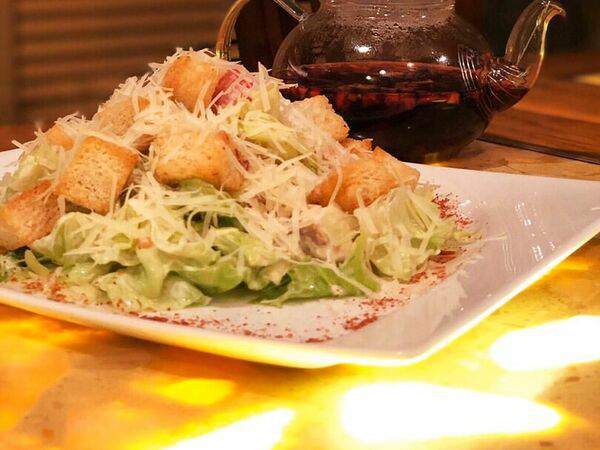 Хинкальная - Салат Цезарь с креветками