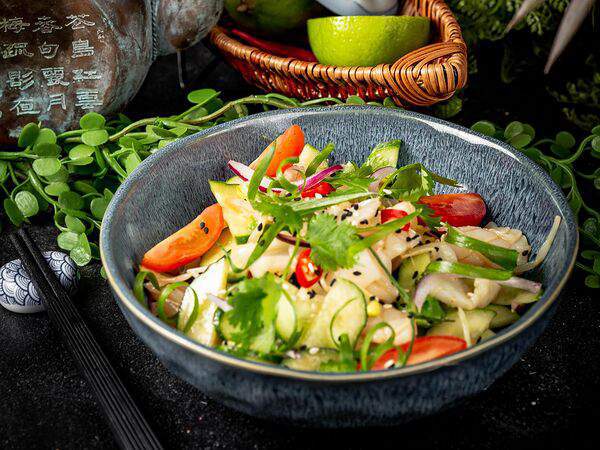 Иван Ван - Тайский салат с кальмаром