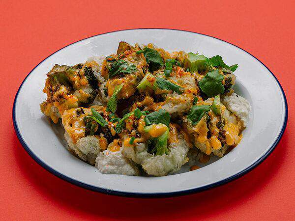 Щегол - Брокколи в темпуре с кунжутным соусом и греческим йогуртом