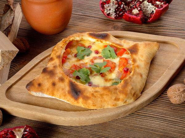 Пури-пури - Хачапури с беконом и помидорами