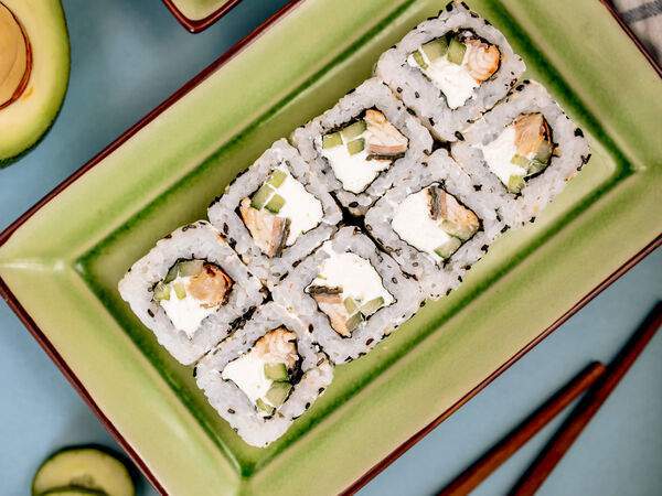 Василий - Ролл с угрем