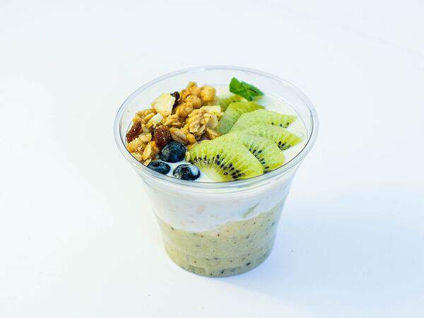 More Poke - Греческий йогурт с яблоком и киви