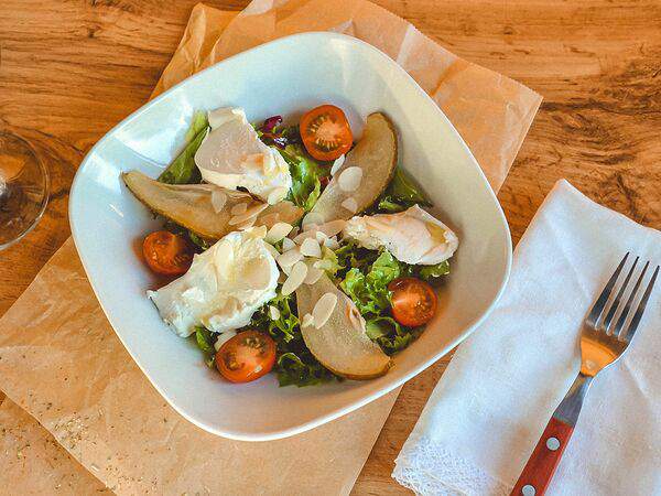 Как Дела - Теплый салат с грушей