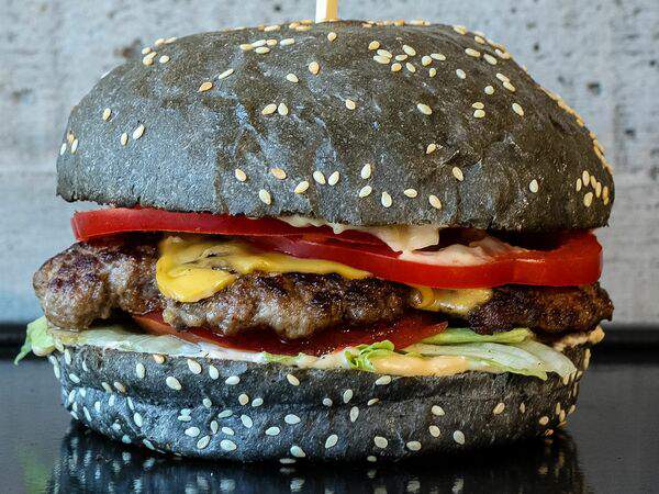 Black burger - Фирменный Блэк Бургер