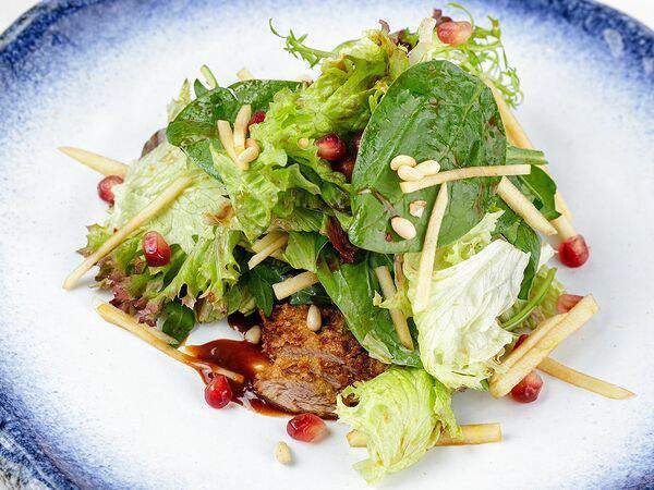 Leto - Теплый салат с уткой и гранатом