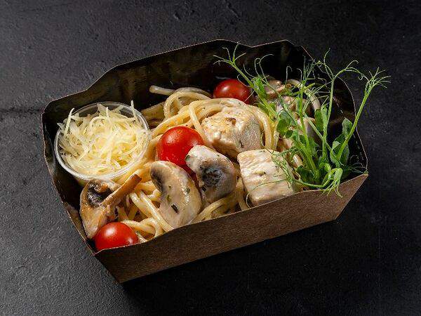 Best Food Sochi - Паста с курицей и грибами