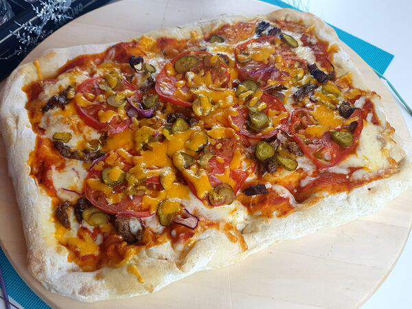 Toplivo - Пицца Пимская Чизбургер