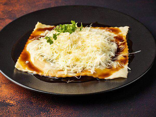 Tritonia - Равиоло с говядиной и грибами с сыром пармезан