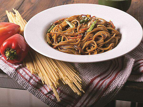 Хлебные истории - Лапша-Wok с курицей