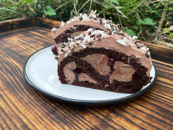 Sweet Syndicate - Рулет Шоколадный с вишней