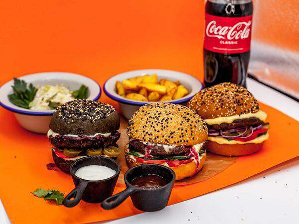 Saint Burger & Pizza - Комбо Бургеров на троих