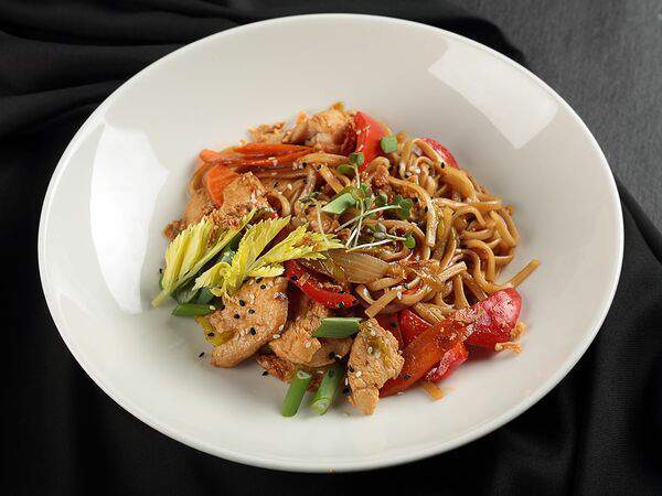 Мираж - Вок с курицей терияки