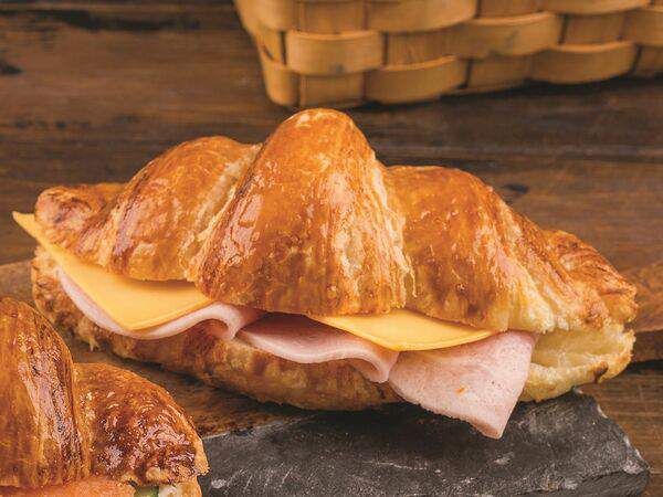 Хлебные истории - Круассан с ветчиной и сыром