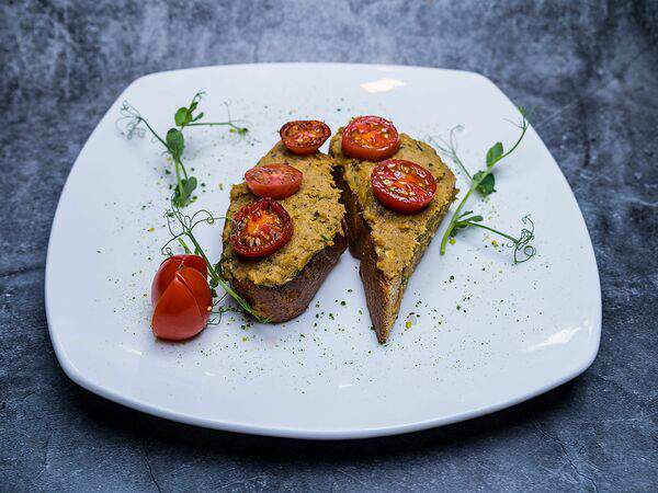 Дон-Аппетито - Брускетта с хумусом