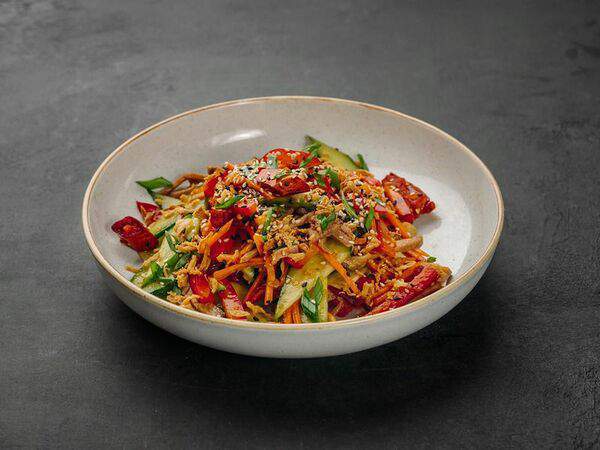 Fugo Home - Салат с говядиной и арахисом