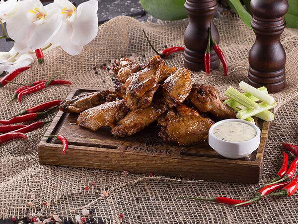 Premier & Only - Аппетитные куриные крылышки