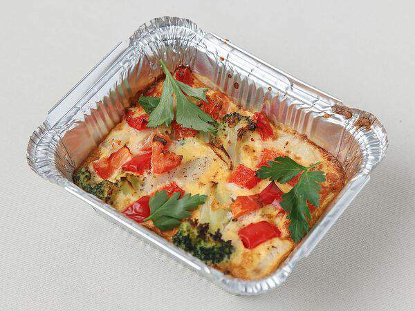 Gost Food - Треска с цветной капустой и фасолью, запеченная в омлете