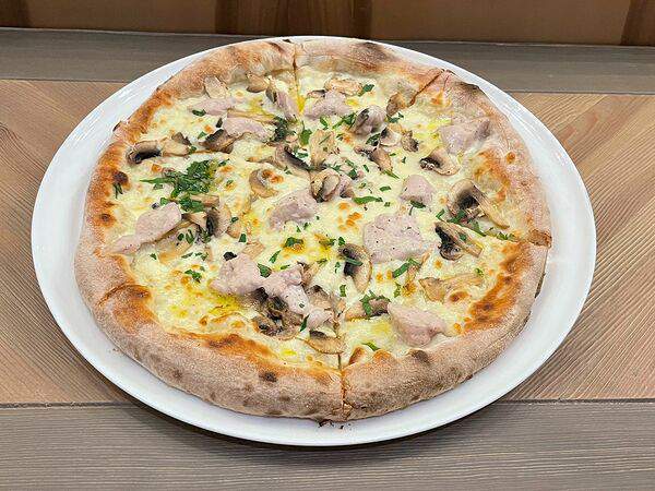 Donna Olivia - Пицца цыпленок и грибы